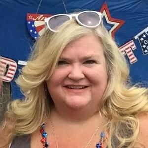 Meet your Posher, Liane